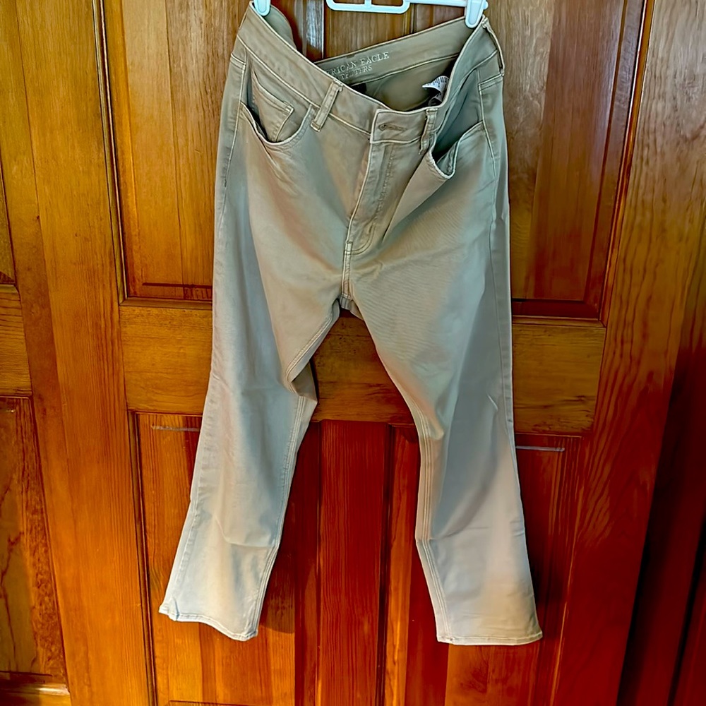 AE TomGirl Pant size 6 short